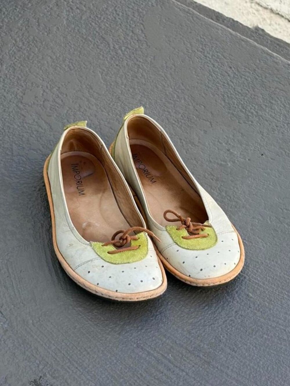 Impo Women's Cream and Green Ballet-shoes